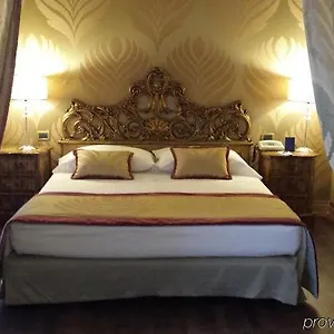 Amadeus 4*, Venise Italie